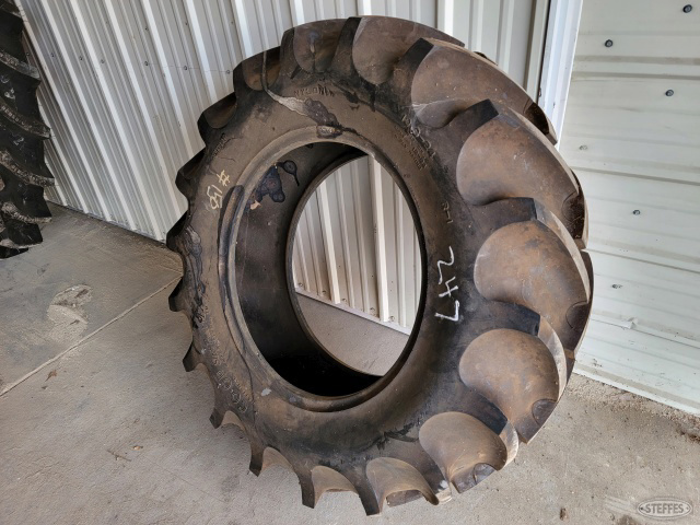 (1) 13.6-24 co-op tire